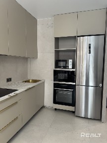 В продаже Евротрёшка на Макаенка 12 Д с ремонтом 2025 г.