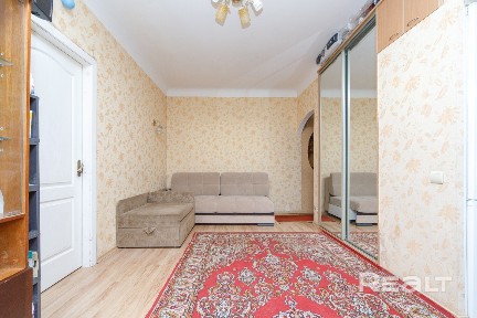 Двухкомнатная квартира в 4 мин. от метро Грушевка