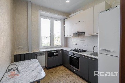 Купить 3-комнатную квартиру, г. Минск, просп. Независимости, 89