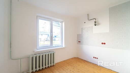 Продается уютная 4-комнатная квартира в районе Маяковского