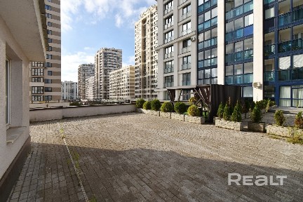 Просторная двухкомнатная квартира с террасой в ЖК 