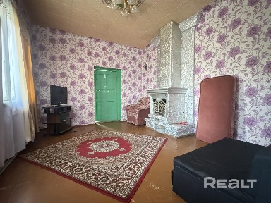 Продается просторная трехкомнатная квартира в кирпичном блокированном доме с отдельным входом