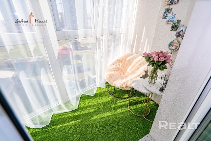 Современная 4-комн. квартира в доме «Фиджи»