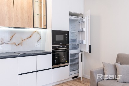 Минская область, г. Минск, Леонида Щемелёва ул., 16, Октябрьский район, Минск Мир (Minsk World), 53.8622, 27.5565