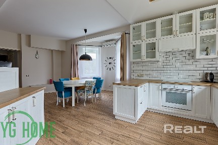 Сдается просторный таунхаус в п. Сонечном, ул. Сосновая на ДЛИТЕЛЬНЫЙ срок