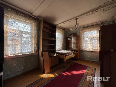 Часть дома по пер. Грушевскому, 1-му