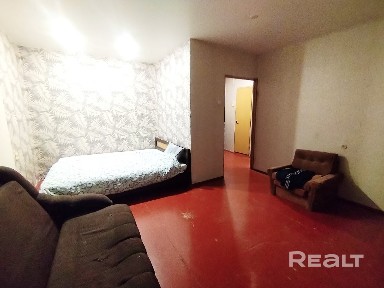 Продается однокомнатная квартира напротив ТЦ 