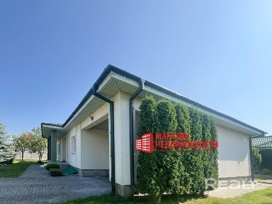 Современный одноэтажный дом в м-не Южном на ул. Школьной