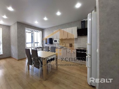 Лот 9008. Брест, ул. Октябрьской Революции. Аренда 2-комнатной квартиры