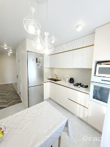 Продажа, трехкомнатная квартира, лот 250416