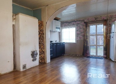 Два дома на участке. 25 соток. Школа, дет. сад, магазины, банк. Рядом лес и озеро