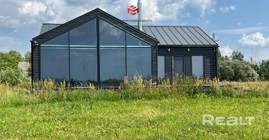 Современный дом на первой береговой линии у Лепельского водохранилища