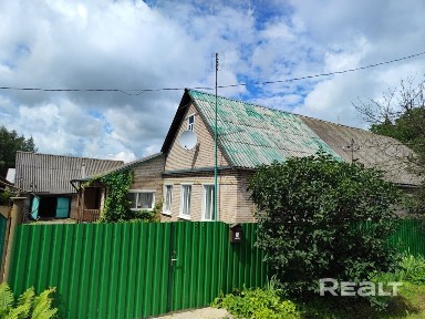 Продается просторная половина дома по адресу: г. Орша, ул. Западная (р-н Старая Восточная).