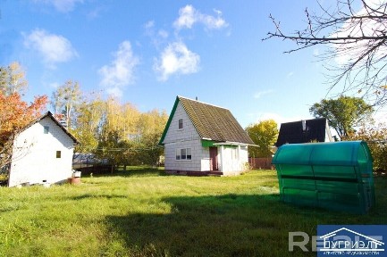 Добротный садовый дом в лесу возле озера - 650025