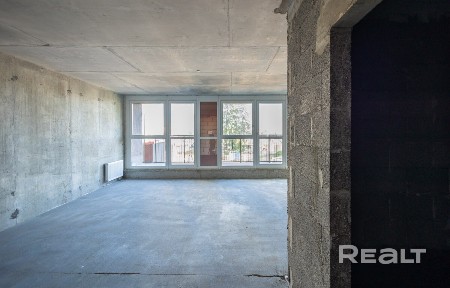 Евродвушка с большой терассой возле метро!