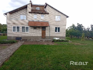 Коттедж, ул. Подлесная, д. 65.