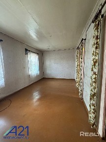 Продается часть дома с участком и гаражом