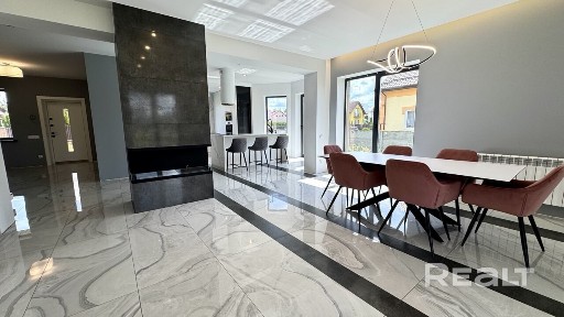 жилой дом с земельным участком пер. Озерный