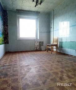 В продаже 3- комнатная квартира в 9- этажном панельном доме