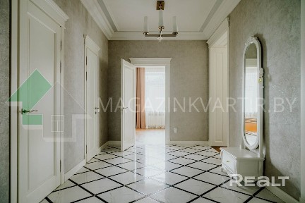 3-комнатная квартира в самом центре г. Бреста по ул. Карла Маркса. Код 25123