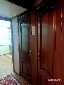 Продается 2-х комнатная квартира. Пр-т Октября д. 76