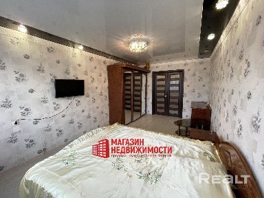 3-комнатная квартира в м-не Вишневец-4 на пер. Южном, 5