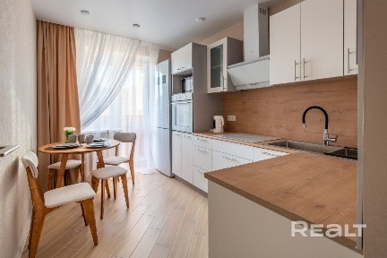 Левкова 6/1 двухкомнатная квартира со свежим ремонтом