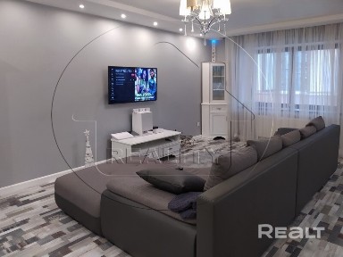 Предлагаем снять на длительный срок 3-комнатную квартиру в самом центре Бреста