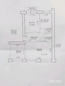 Трехкомнатная квартира по ул. Суворова, 42.