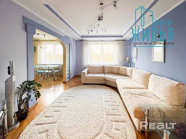 4-комнатная квартира по ул. Брикеля