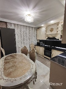 Продается роскошная 2-комнатная квартира по ул. Барыкина, д. 80