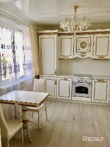 Элитная 4-комнатная квартира около метро Автозаводская