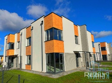 Двухуровневая квартира в квадрохаусе