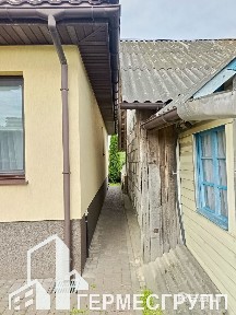 Участок с домом в центре Лиды, ул. Победы. Для реконструкции или строительства.