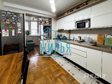 3-комнатная квартира по ул. Соломовой 126