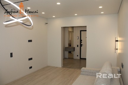 1-комнатная квартира с ремонтом ул. Чайлытко, 17