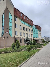 Продается 3 этаж 5 этажного здания административного бизнес-центра. г. Минск, ул. Одоевского, 131