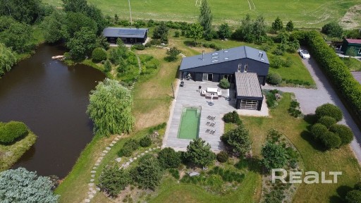 Аренда элитной виллы-усадьбы VillaChiki (водоём, бассейн, баня, лодка)