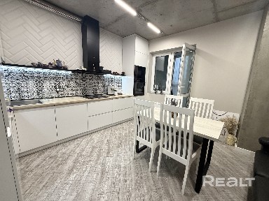 3-комнатная квартира ул. В. Интернационалистов, д. 16а