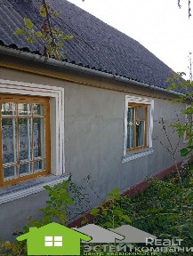 Дом в тихом переулке недалеко от центра.