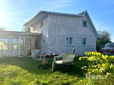 Красивый дом для семьи