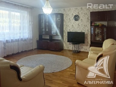 Продажа трехкомнатной квартиры в Бресте, ул. Октяб 251974
