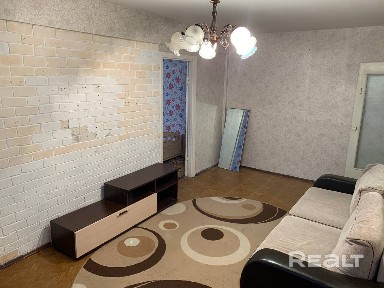 Ттрехкомнатная квартира по пр-ту Черняховского, 20/7.