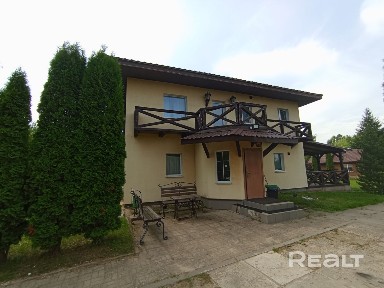 Продается уютный коттедж у озера в живописной деревне Городняны!