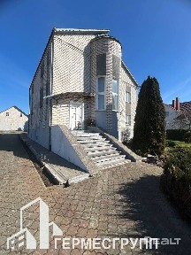 В д. Новоселки на ул. Зелёная, продается двухэтажный дом.