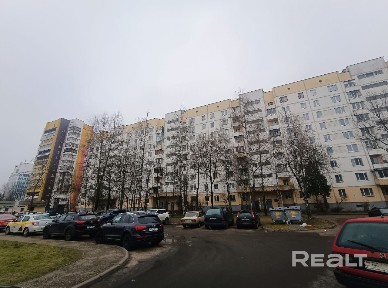 Трехкомнатная квартира по ул. Петруся Бровки, 11/1