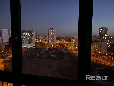 Просторная студия у озера