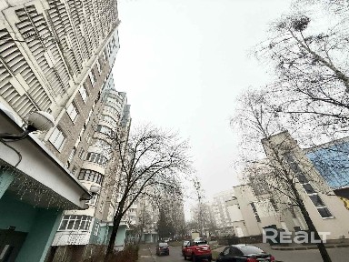 4-комнатная квартира ул. Кабяка, д. 8/2