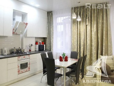 Продажа трехкомнатной квартиры в Бресте, ул. Пушки 240167