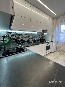 3-х комнатная квартира ул. Махновича (ЮЗМР) Код 18256